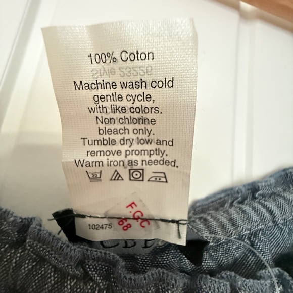 J. Crew Factory Chambray Cap Sleeve Top Size M NWT - Picture 10 of 10